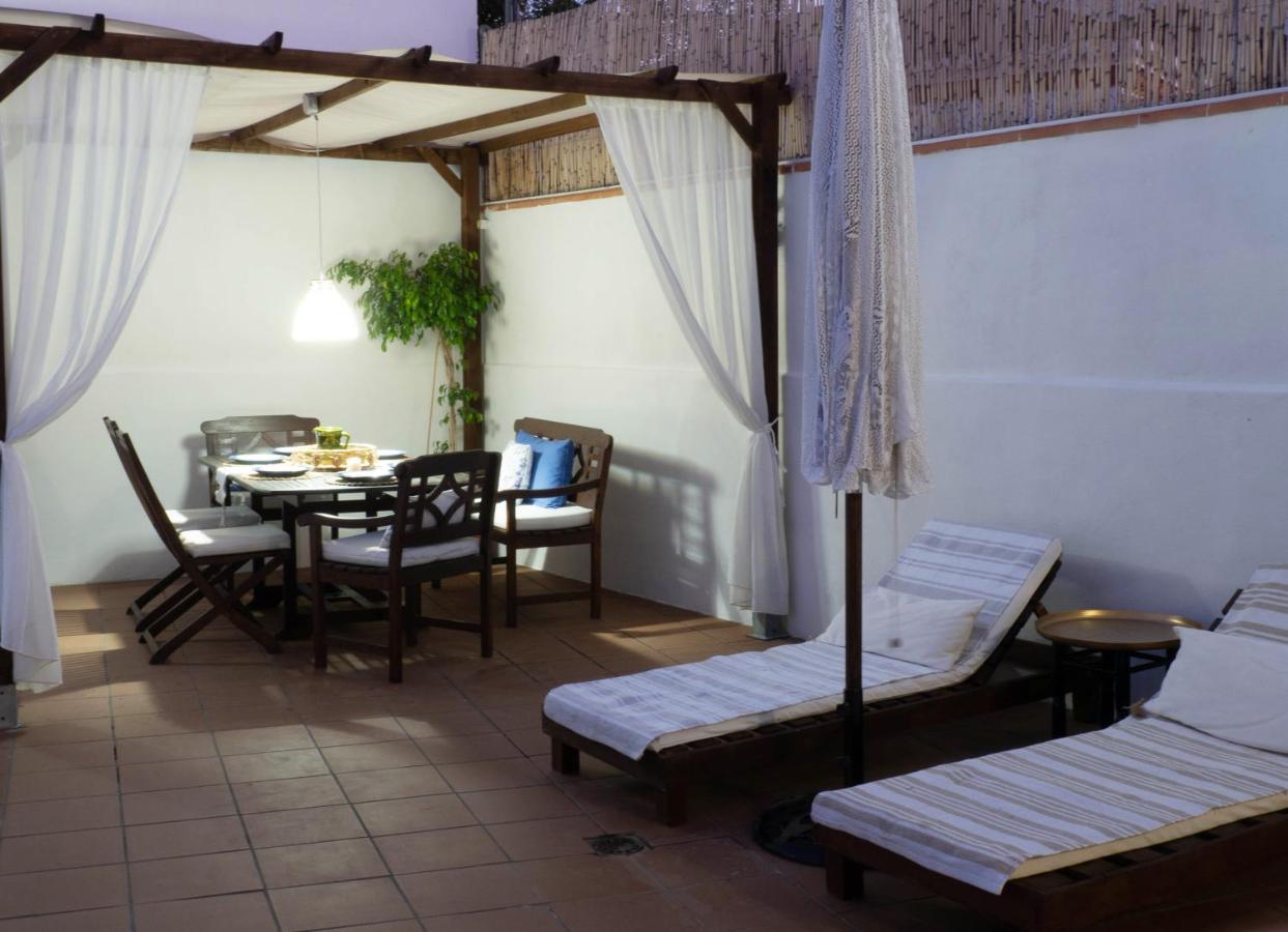 Casa Villamena Luaran gambar